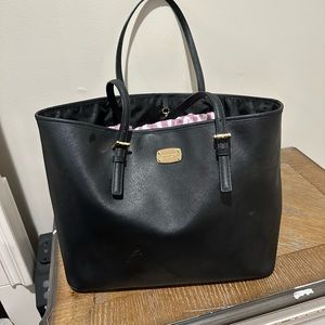 Black Michael kors bag